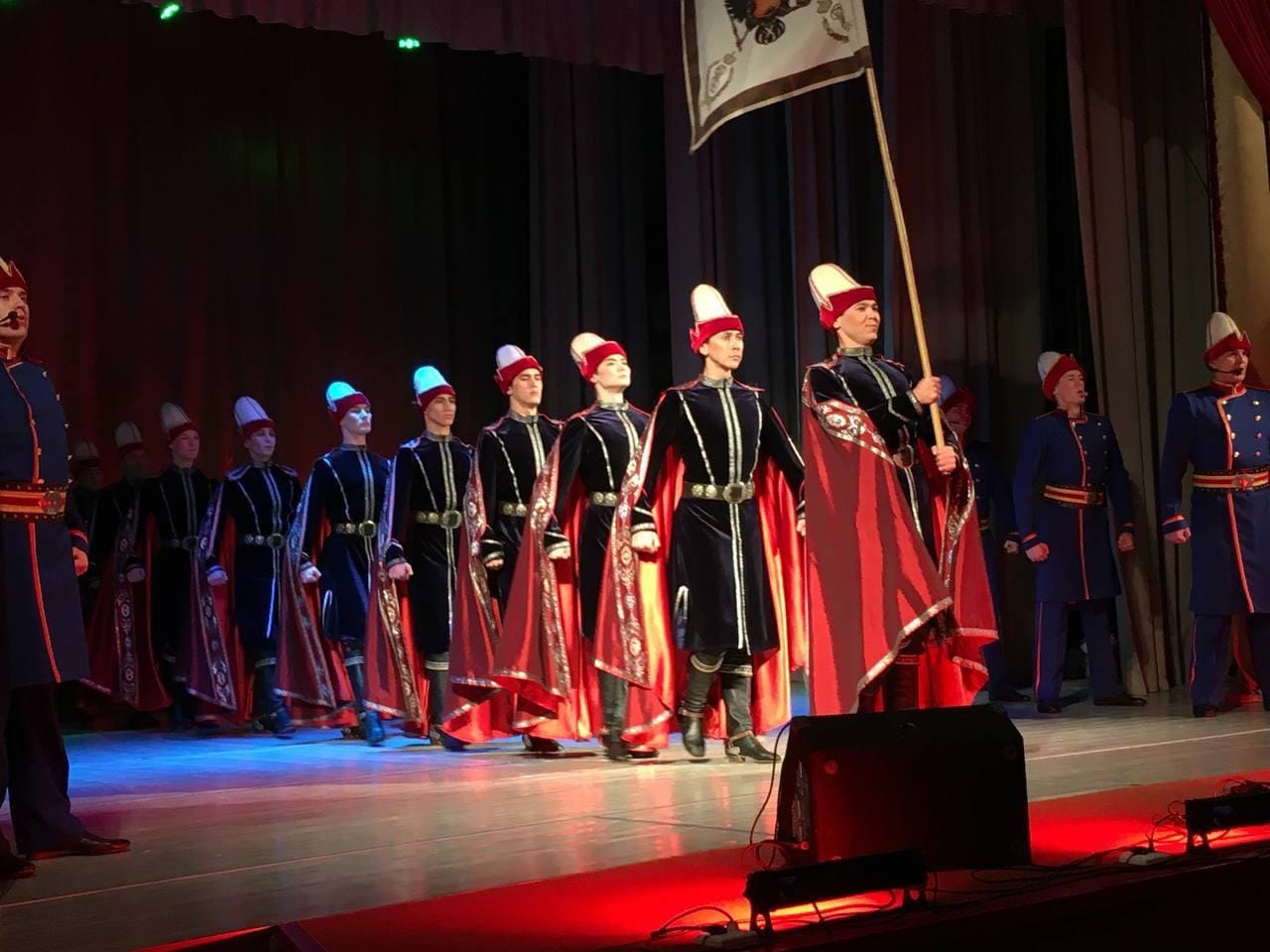 Ансамбль «Мирас» завершил большие гастроли в рамках федеральной программы