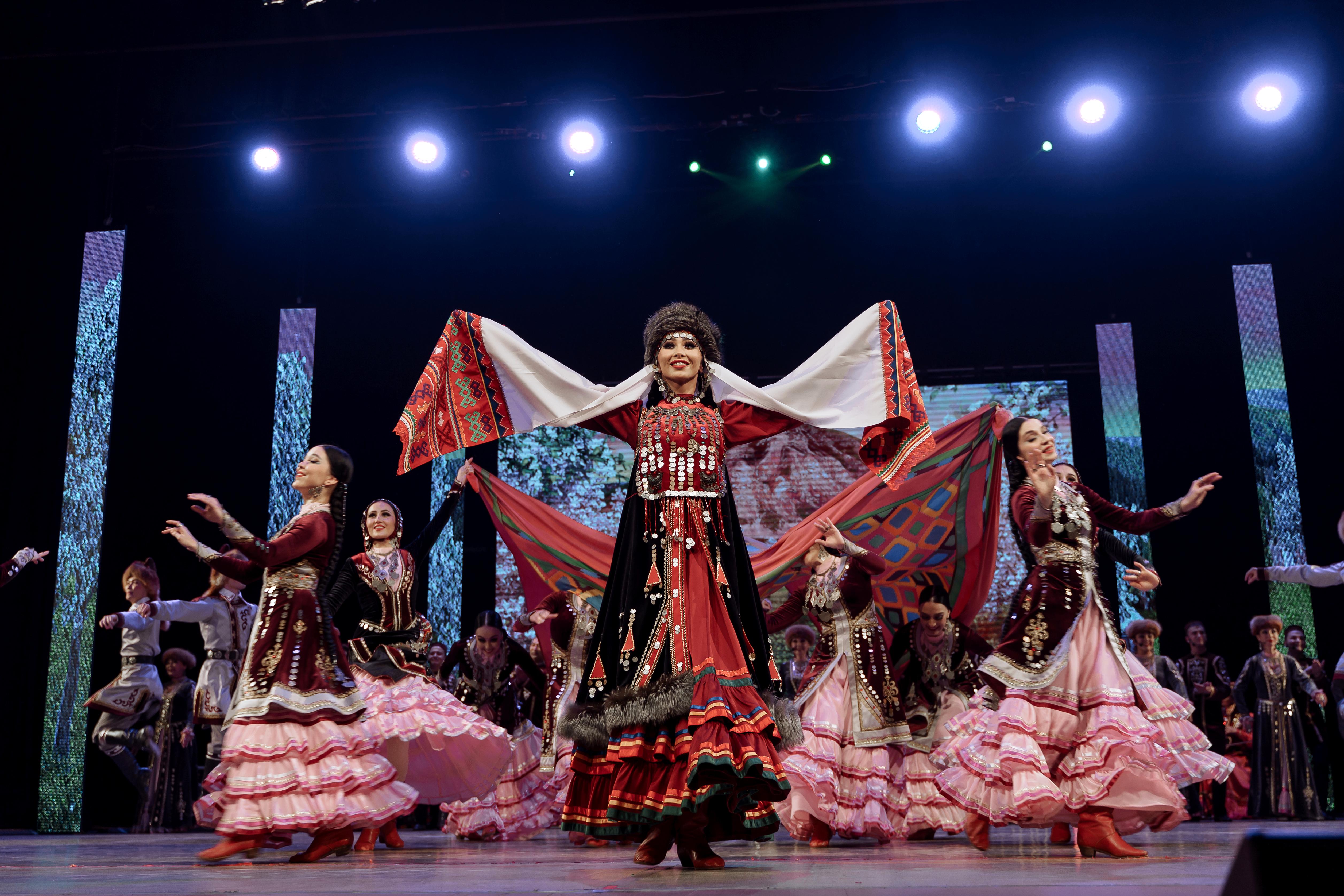 Уфимский ансамбль песни и танца «Мирас» вновь в федеральной программе «Мы – Россия»