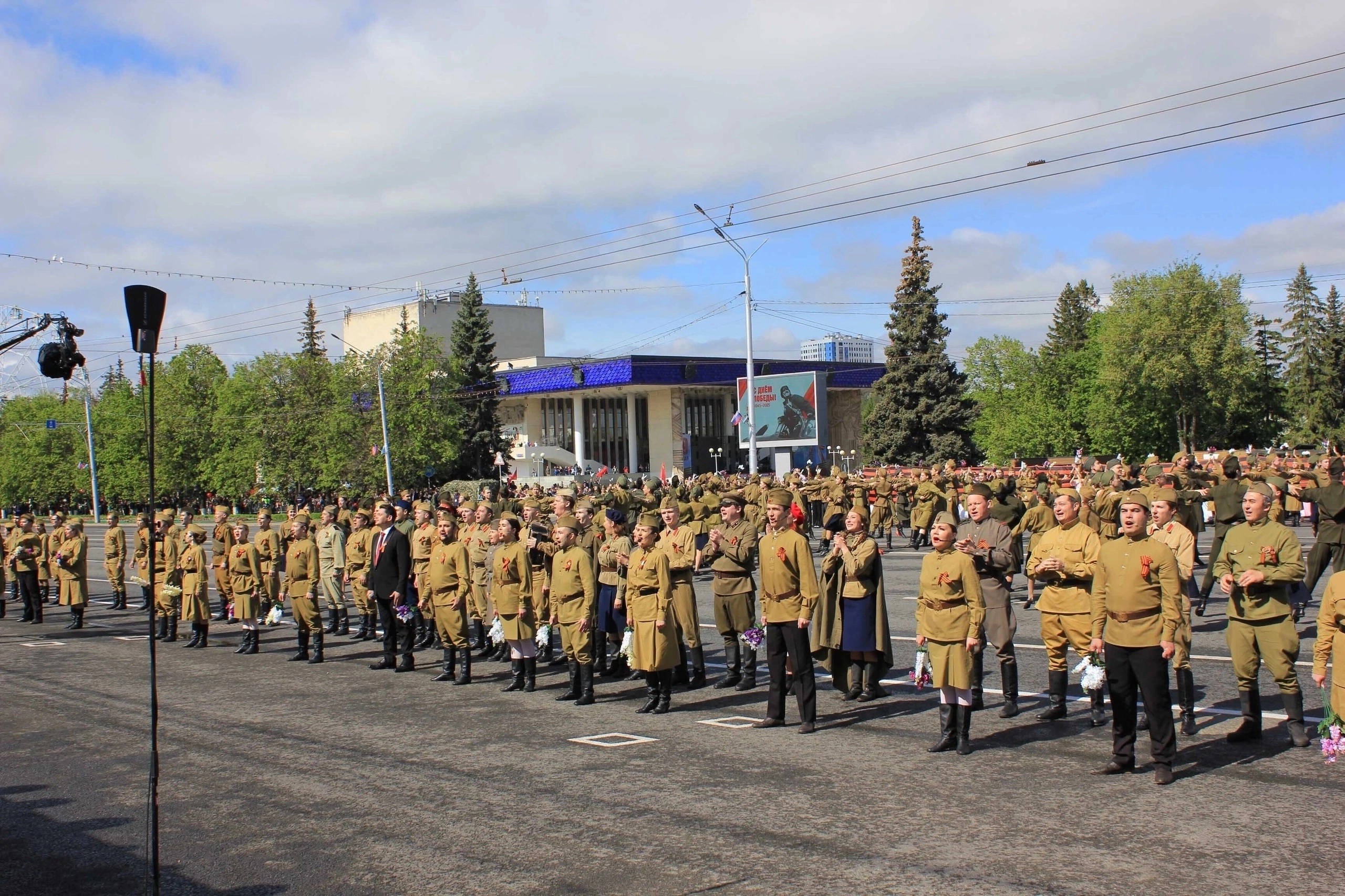 Ансамбль «Мирас» принял участие в торжествах, посвящённых Дню Победы
