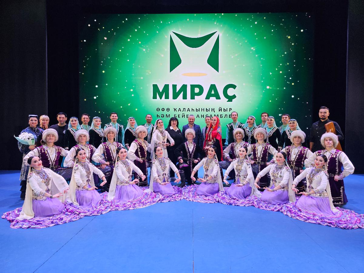 Яркие краски дружбы: Уфимский «Мирас» покорил сердца Оренбуржья