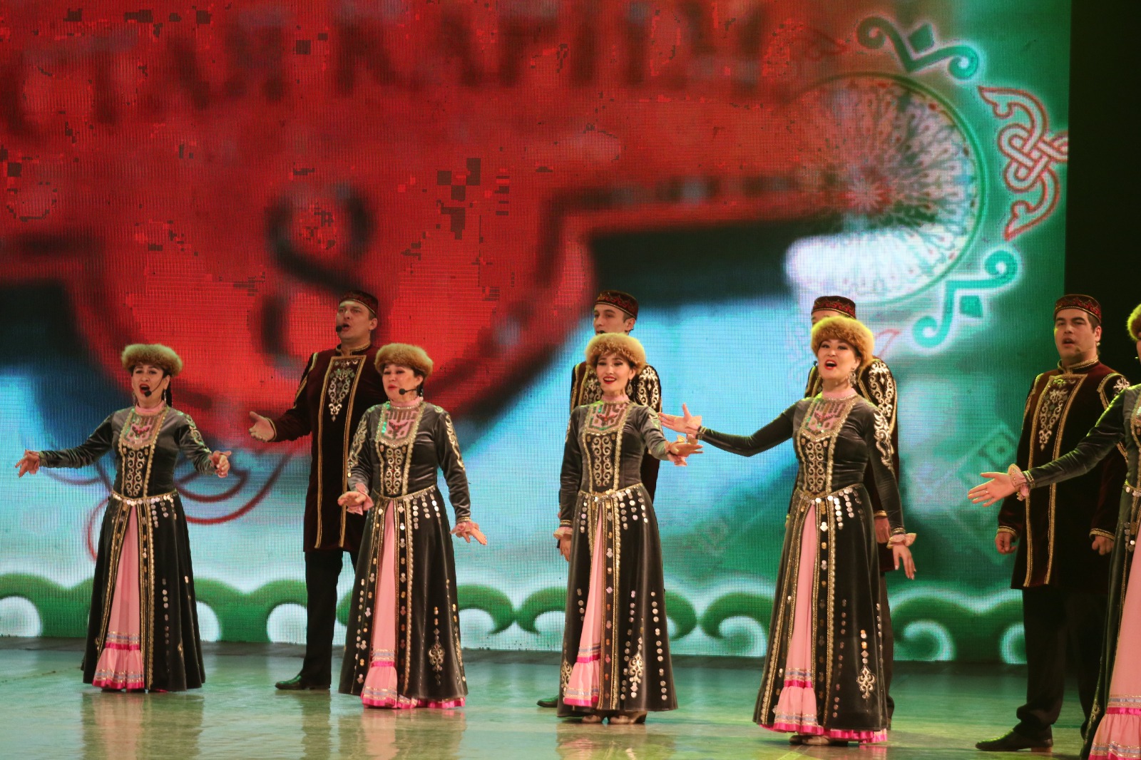 Концерт «Донъя миҙгелдәре» в Уфе: праздник музыки и единства народов