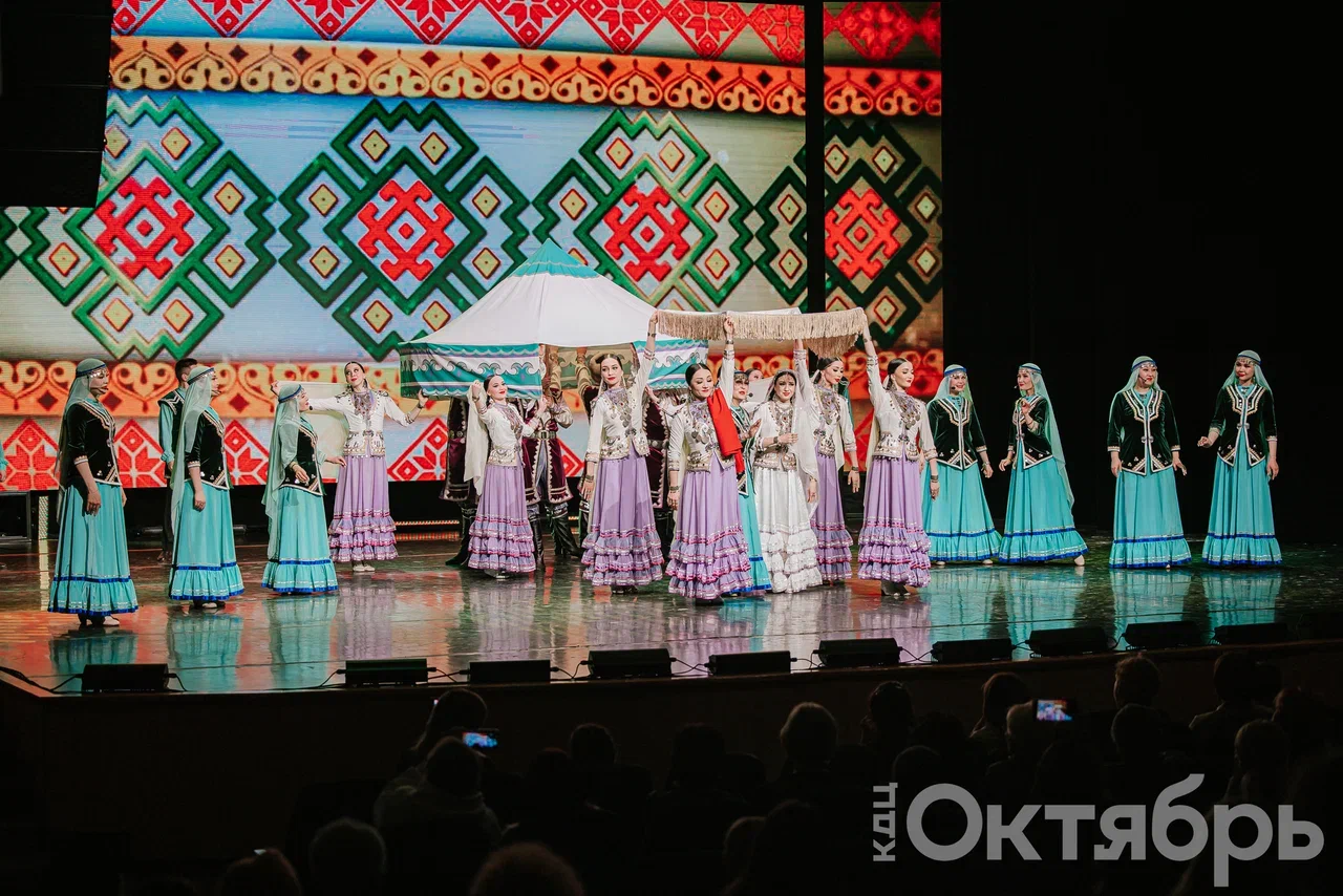 Продолжается гастрольный тур ансамбля «Мирас» по городам Севера