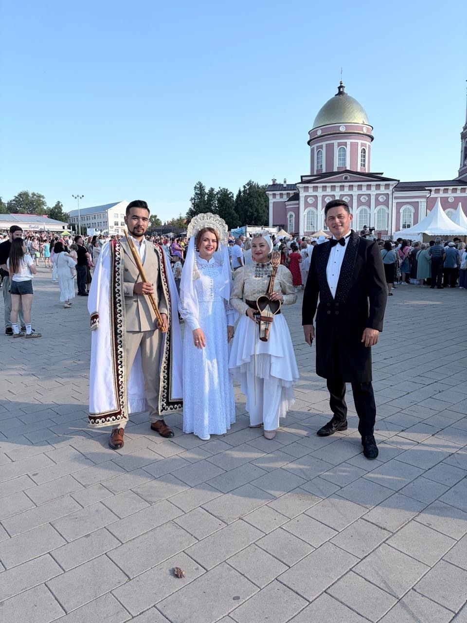 Солисты «Мираса» выступили на фестивале в честь Дня семьи, любви и верности в Бирске